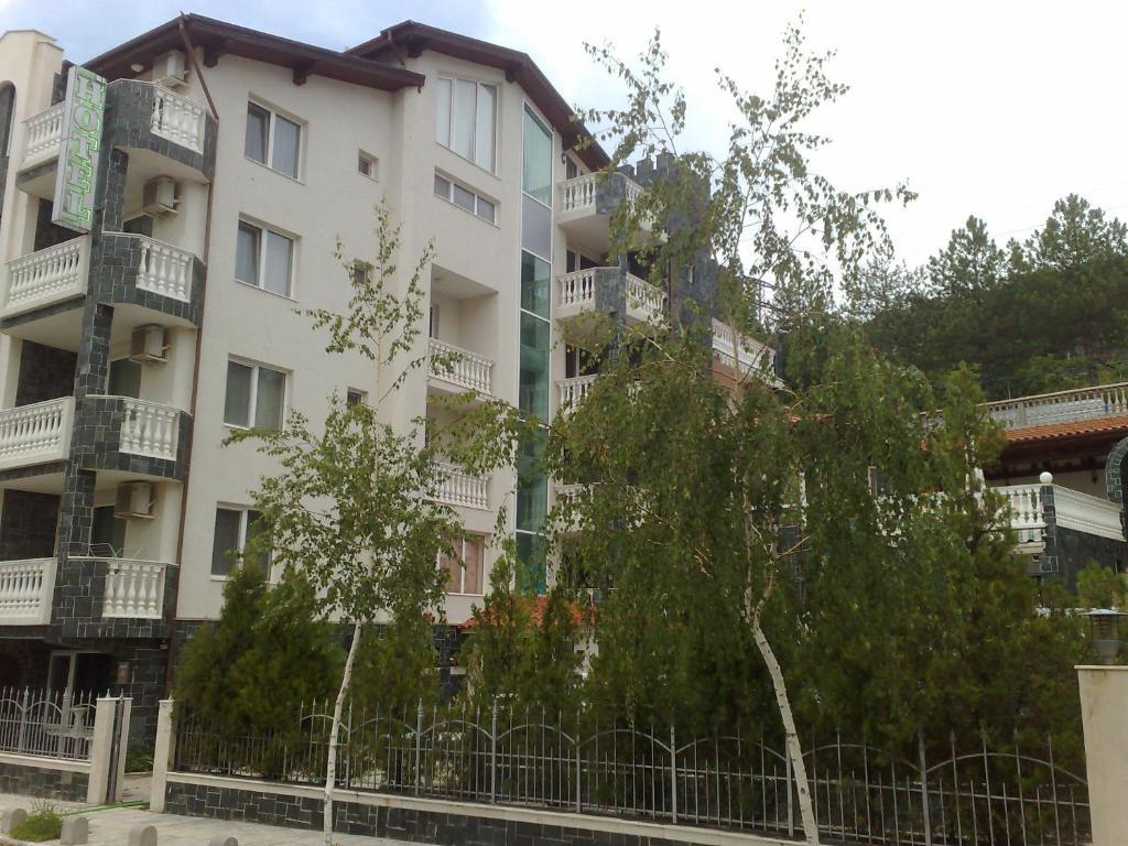 Хотел Арланда Свети Влас Екстериор снимка